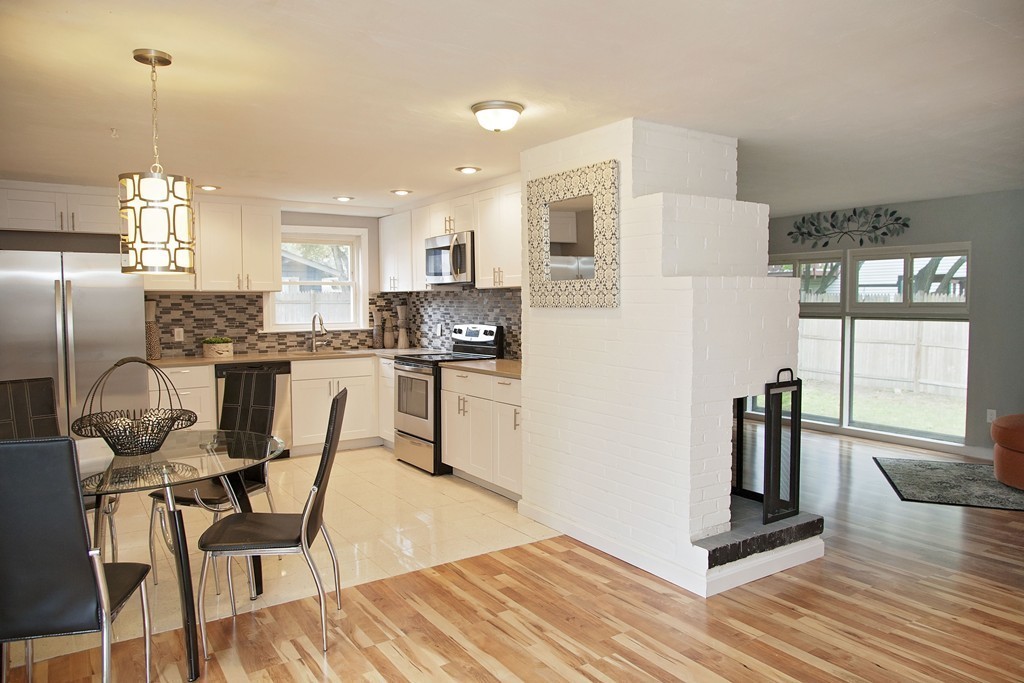 8 Louis Road Framingham, MA 01702 - Photo 5 of 17 Gallery Image 5