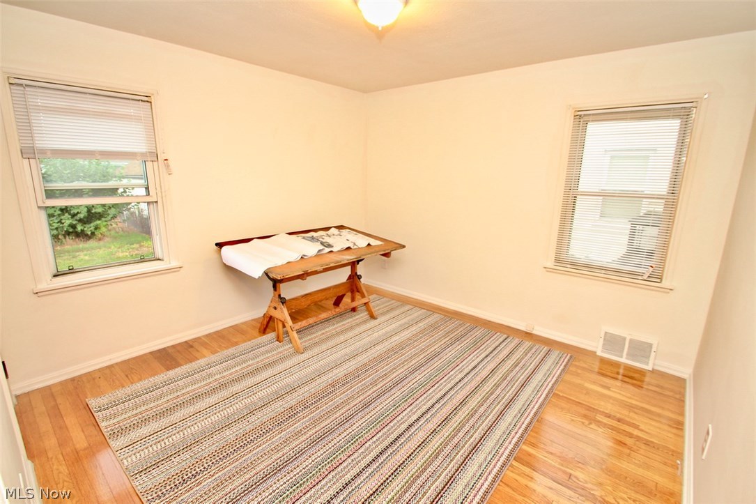 1216 Hillsdale Road Parma, OH 44134 - Photo 6 of 7