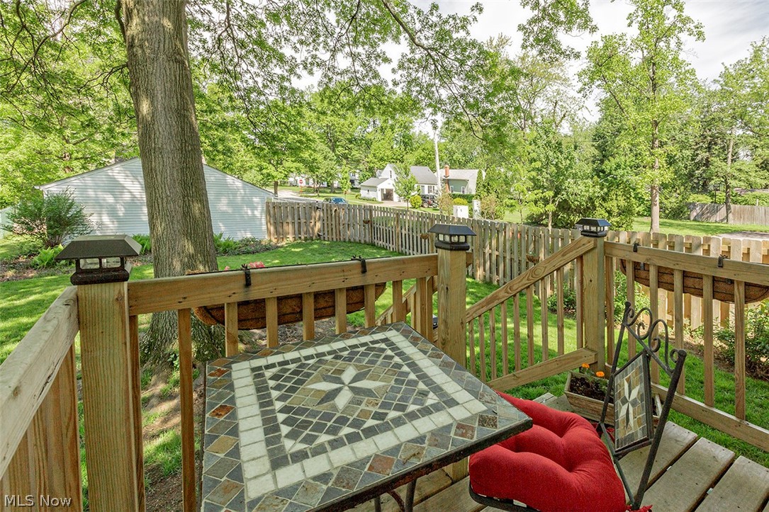 1652 Brainard Road Lyndhurst, OH 44124 - Photo 4 of 35