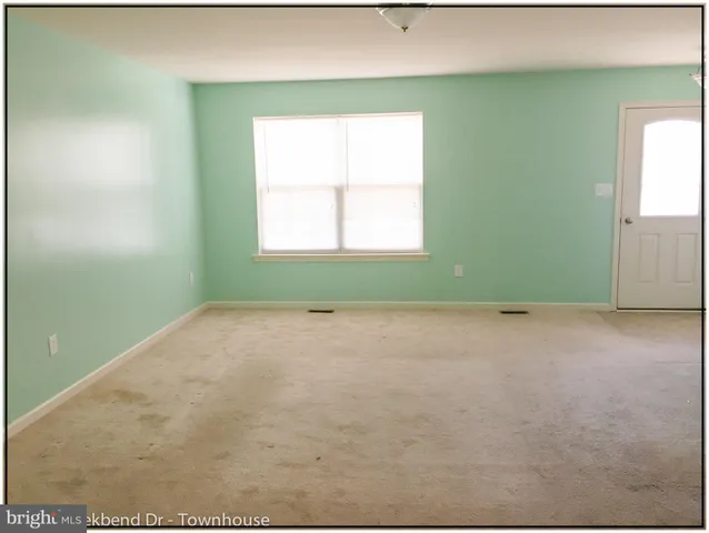 $284,900 | 6438 Creekbend Drive, Mechanicsburg, PA 17050