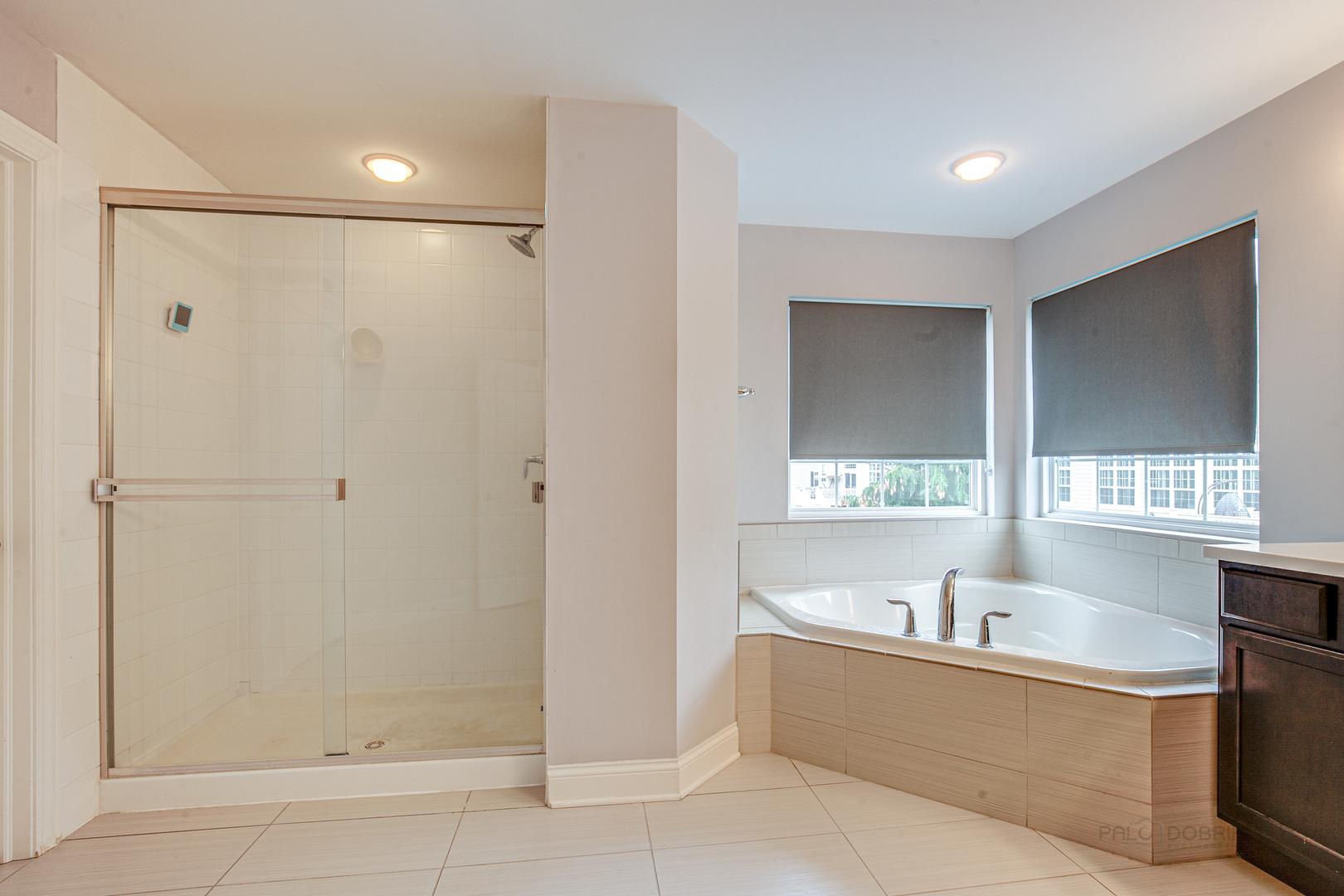 1120 Ashley Lane Inverness, IL 60010 - Photo 24 of 46 a bathroom with a tub and shower