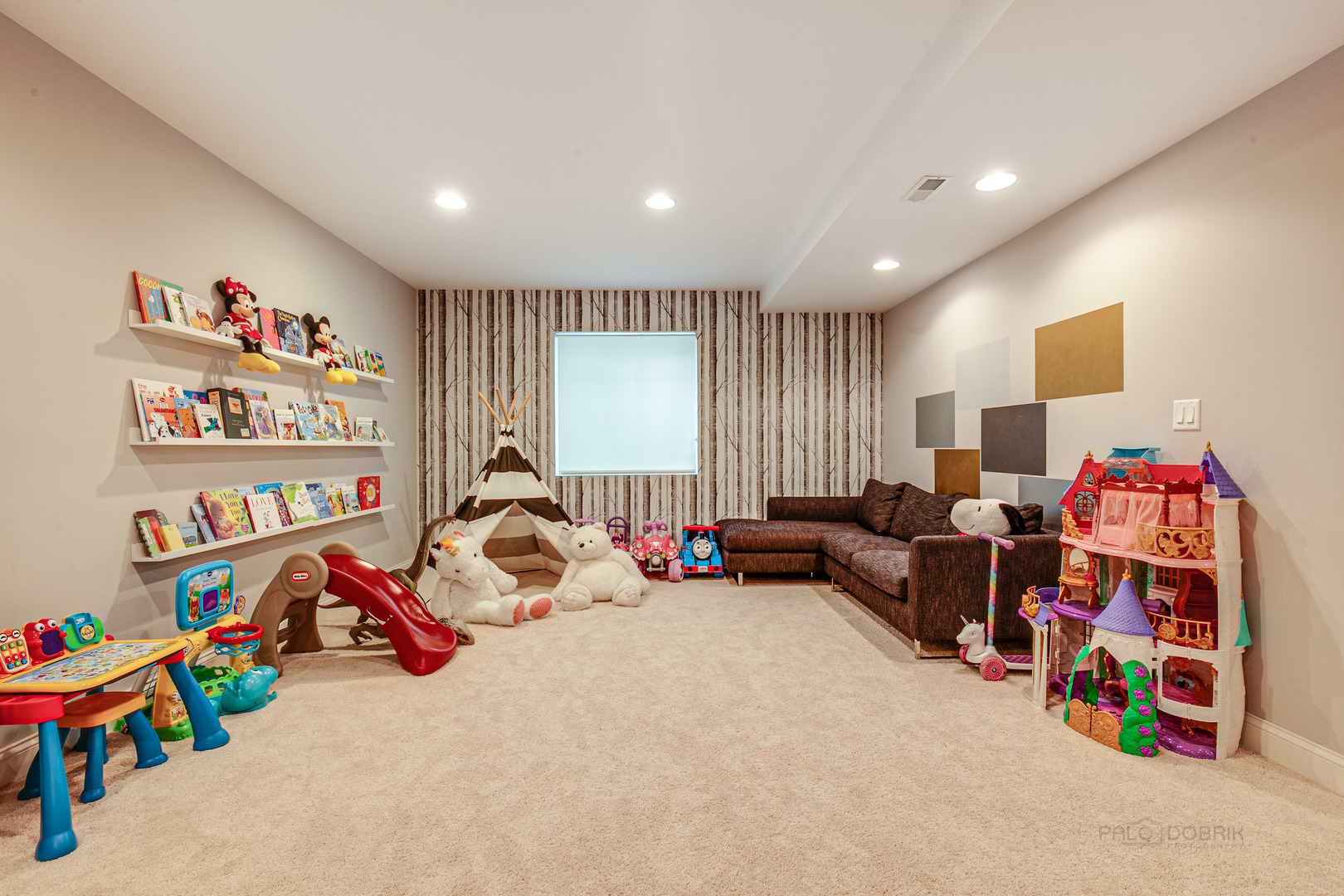 1120 Ashley Lane Inverness, IL 60010 - Photo 35 of 46 a view of a room with toys
