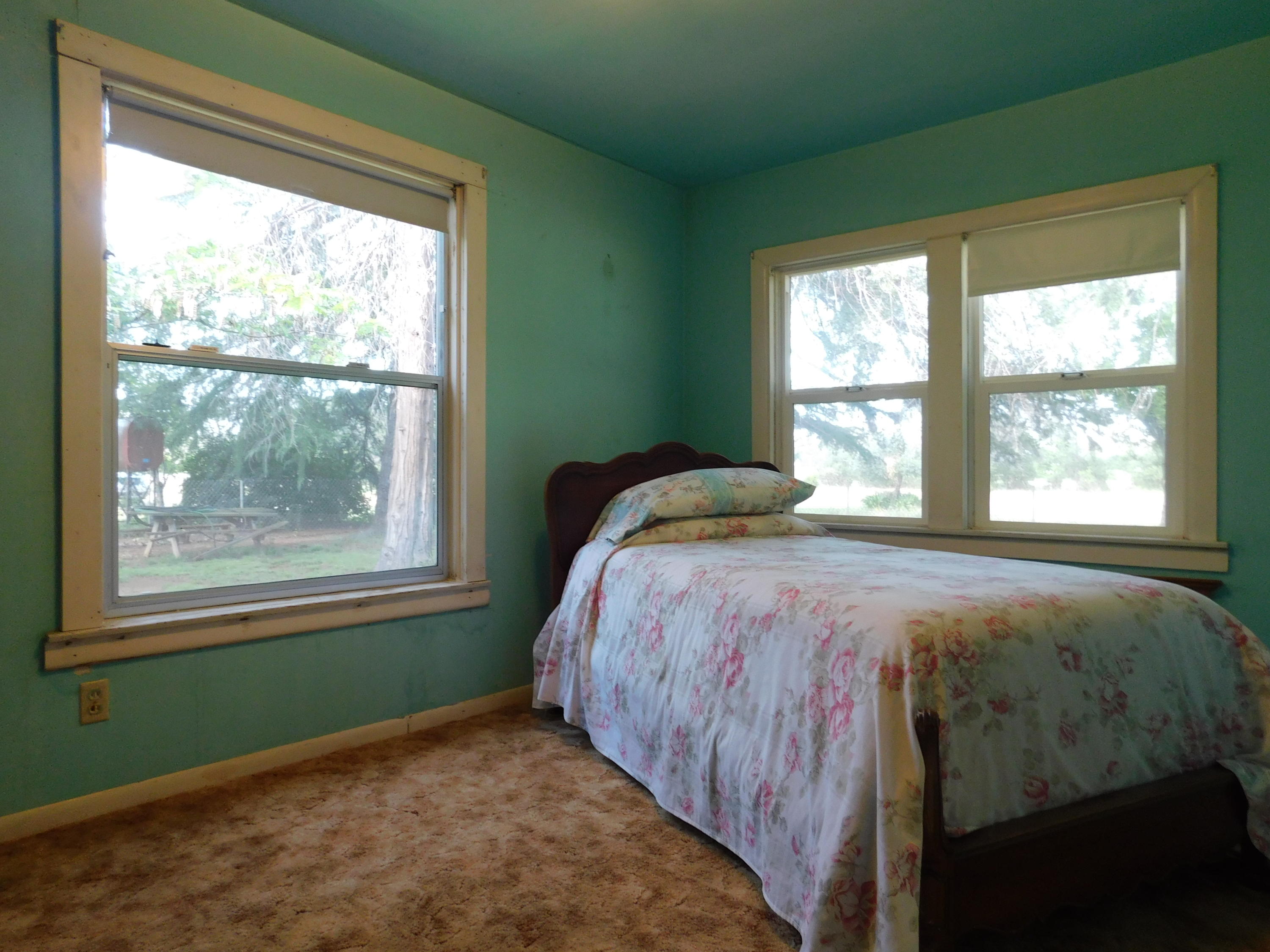 15671 Cloverdale Road Anderson, CA 96007 - Photo 8 of 25 Bedroom1