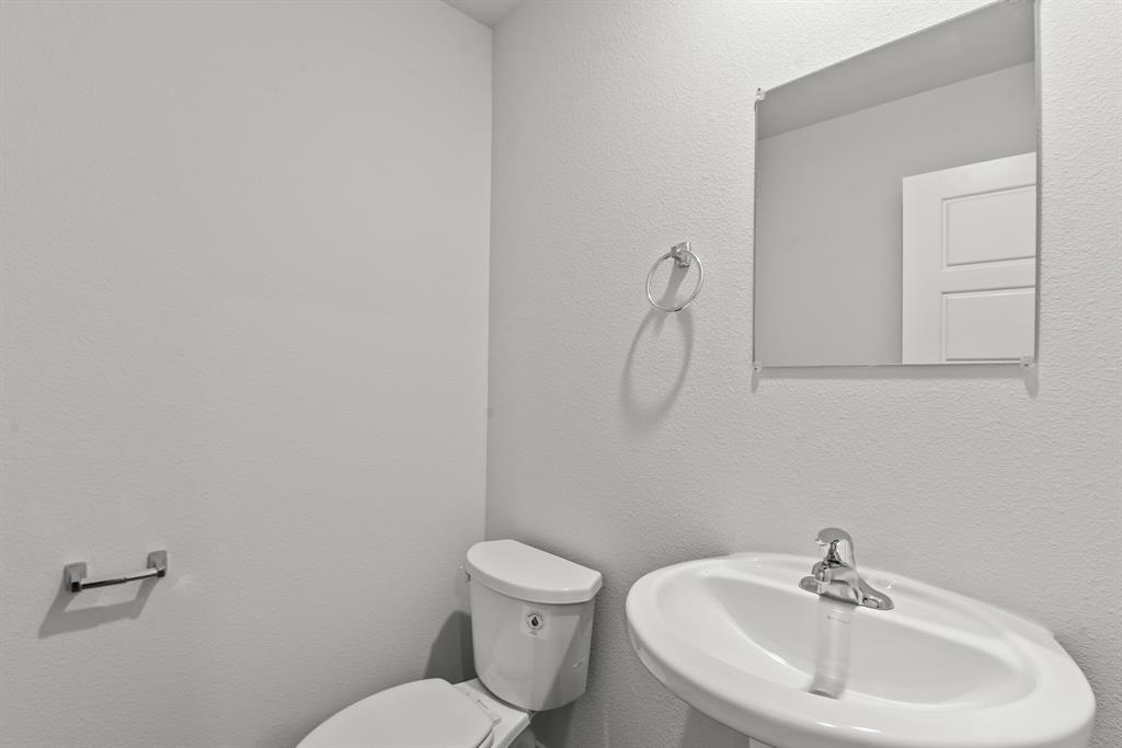 5045 Wellborn Road Crowley, TX 76036 - Photo 9 of 40