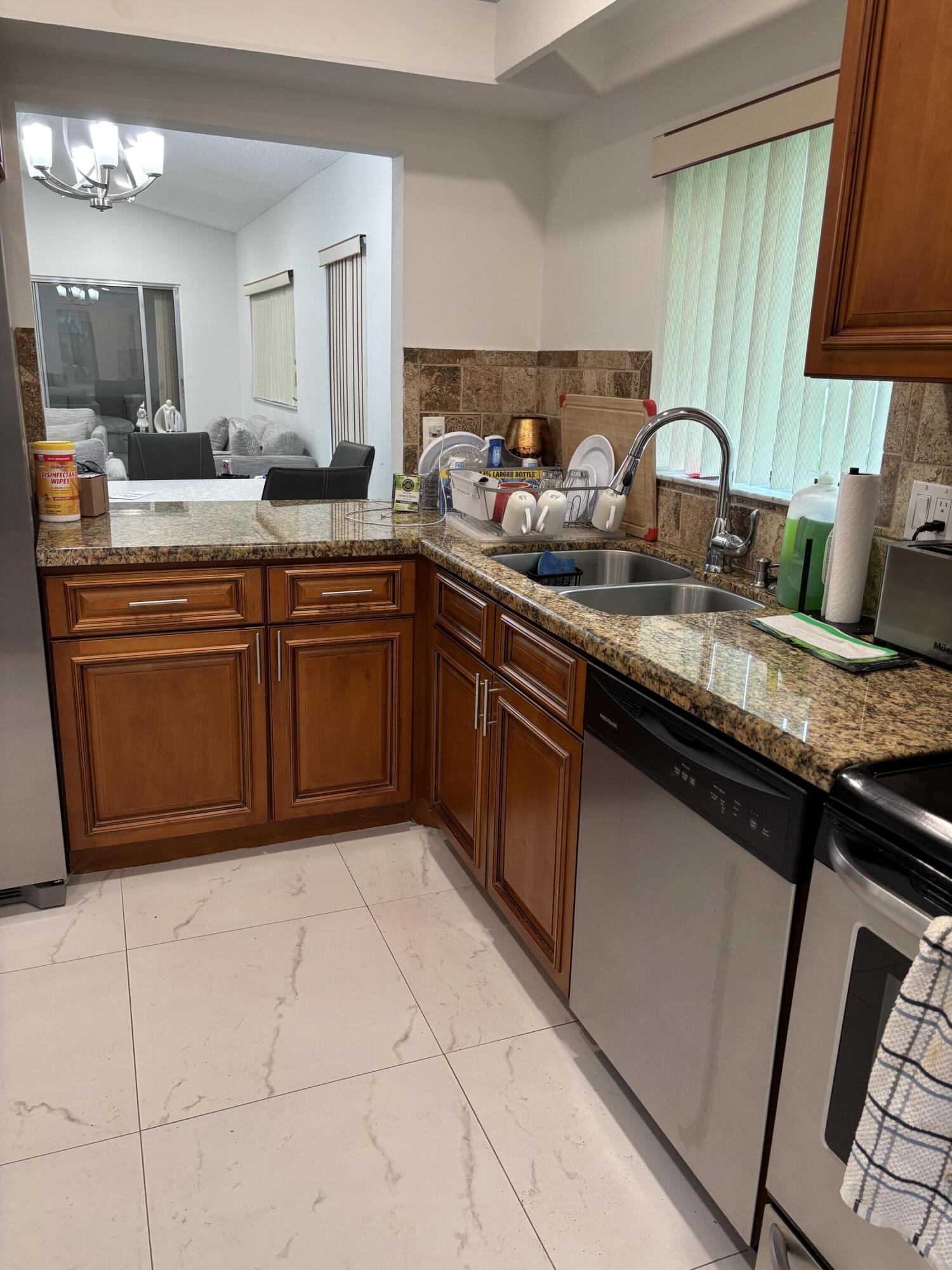 8065 Springtree Road Boca Raton, FL 33496 - Photo 6 of 25 IMG_2956