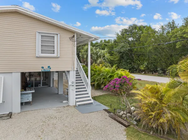 $799,000 | 1672 Pandorea Lane, Big Pine Key, FL 33043