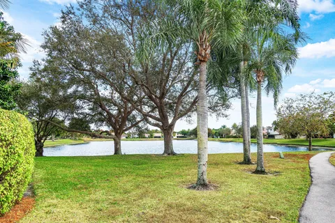 $519,000 | 101 Azalea Circle, Boynton Beach, FL 33436