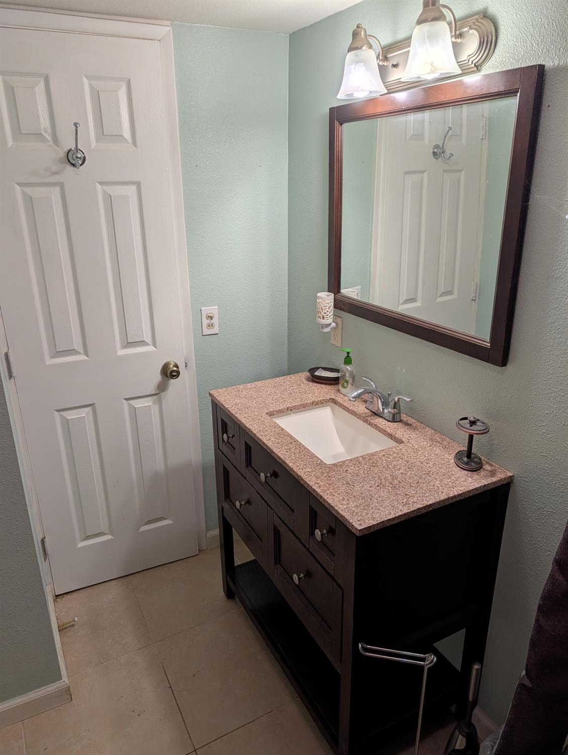 32303 East Trimmer Springs Road, Unit 7 Sanger, CA 93657 - Photo 18 of 23