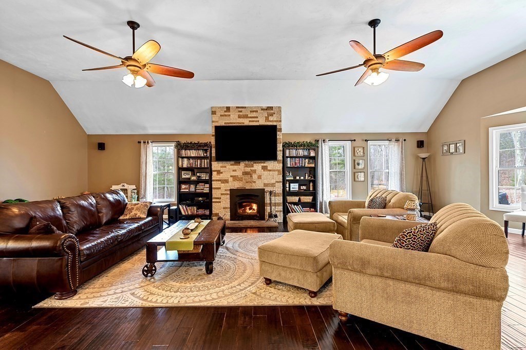 37 Mill Road North Brookfield, MA 01535 - Photo 5 of 42 Gallery Image 5