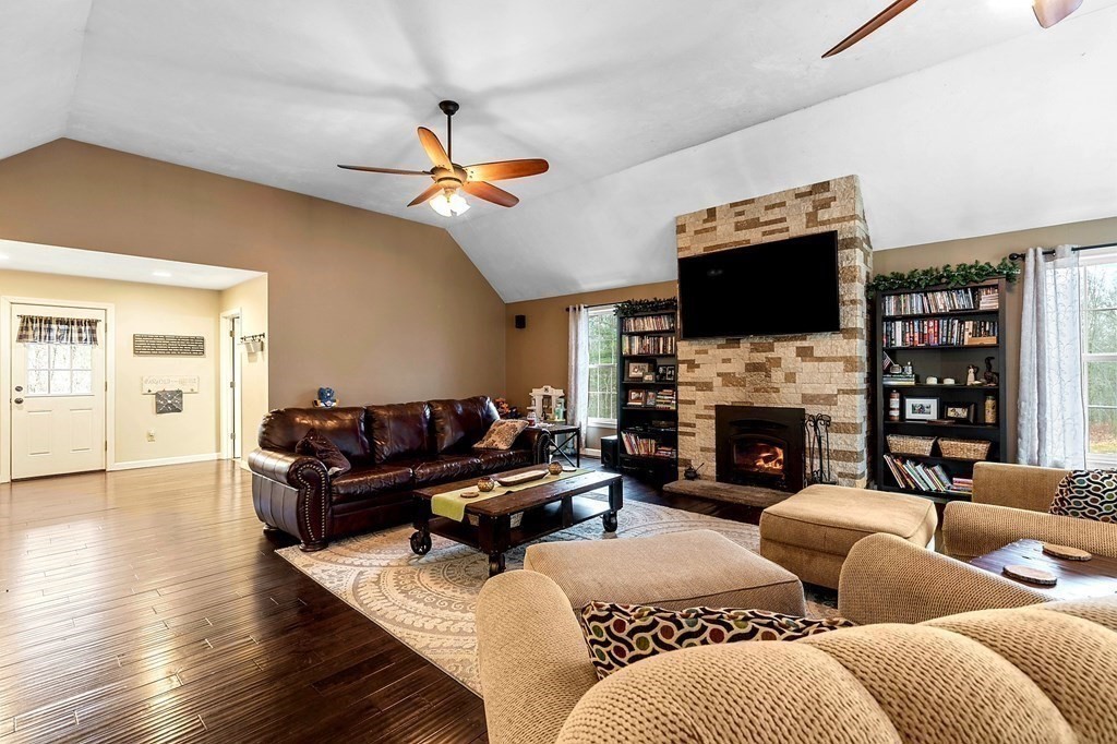 37 Mill Road North Brookfield, MA 01535 - Photo 7 of 42 Gallery Image 7