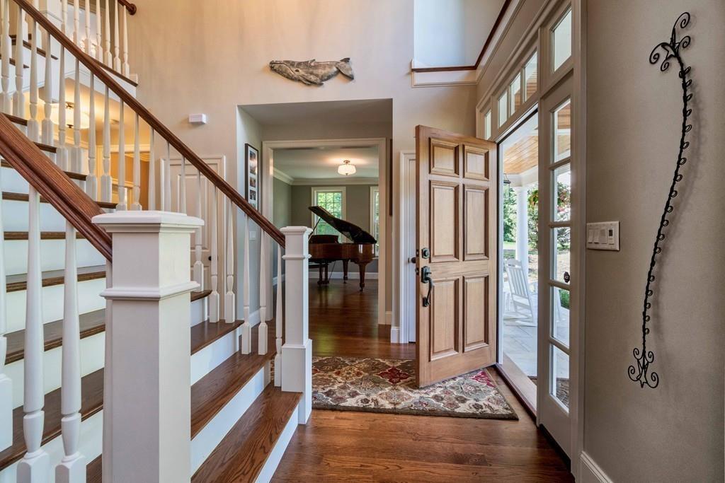 10 Robinson Road Medfield, MA 02052 - Photo 12 of 28 Gallery Image 12