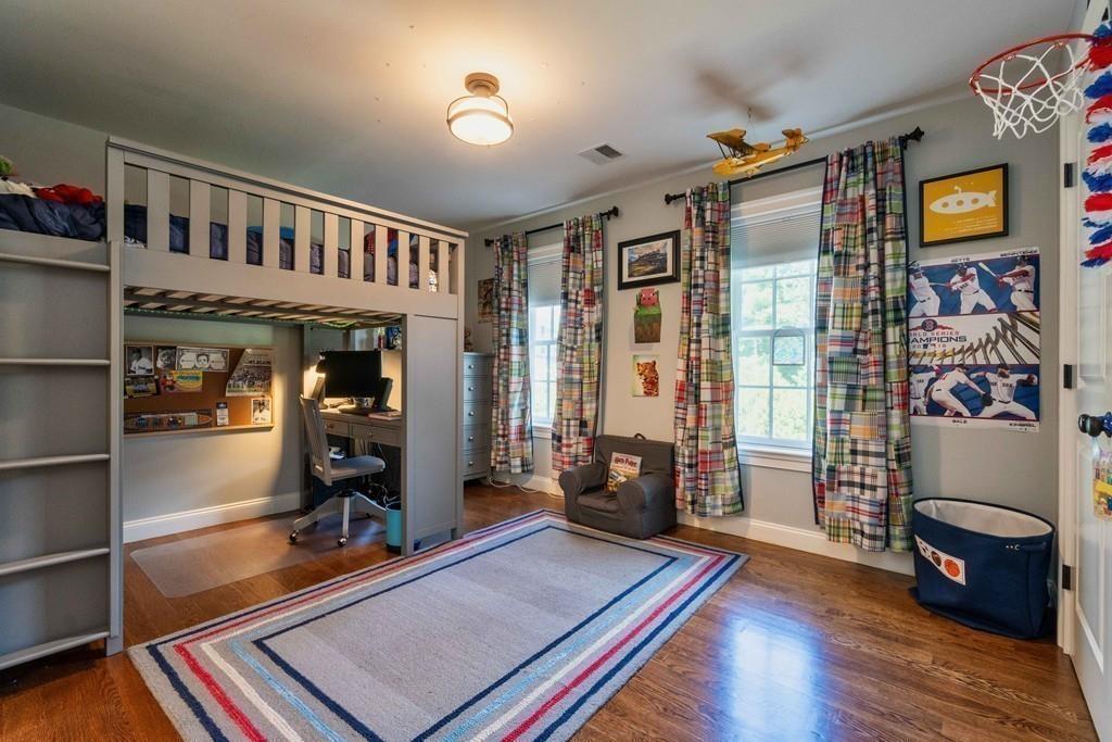 10 Robinson Road Medfield, MA 02052 - Photo 13 of 28 Gallery Image 13