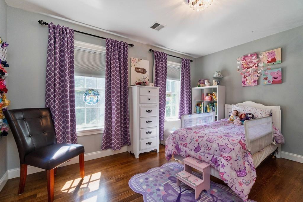 10 Robinson Road Medfield, MA 02052 - Photo 15 of 28 Gallery Image 15