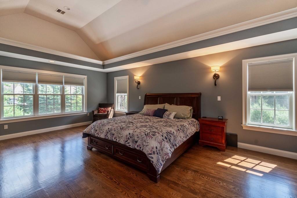 10 Robinson Road Medfield, MA 02052 - Photo 18 of 28 Gallery Image 18
