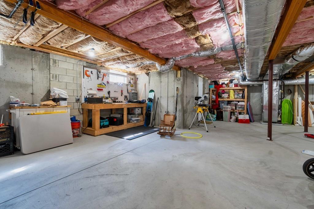10 Robinson Road Medfield, MA 02052 - Photo 25 of 28 Gallery Image 25