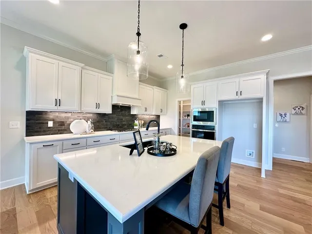 $618,950 | 2762 Southwest 11th Terrace, Lee's Summit, MO 64081