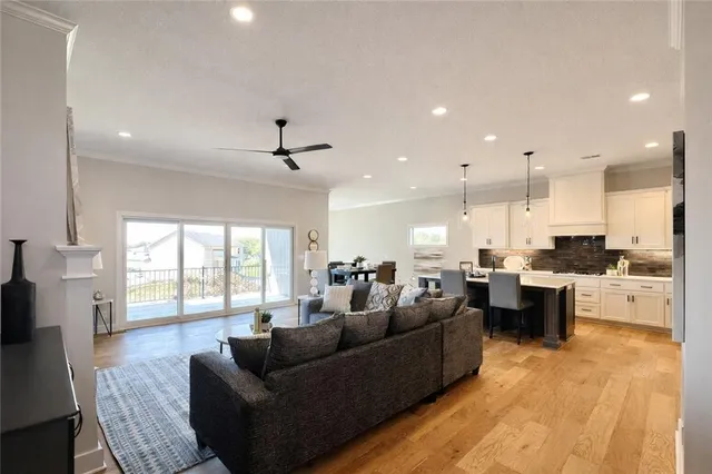 $618,950 | 2762 Southwest 11th Terrace, Lee's Summit, MO 64081