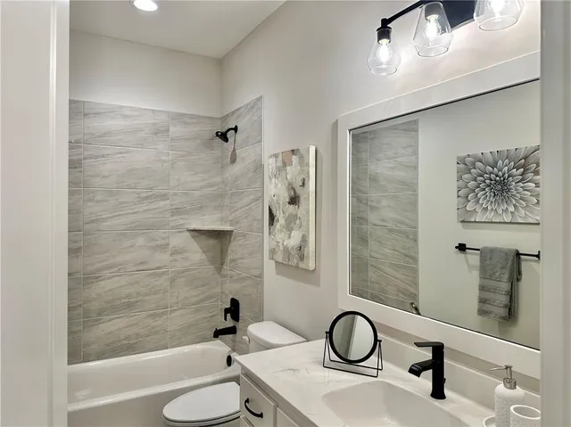 $618,950 | 2762 Southwest 11th Terrace, Lee's Summit, MO 64081