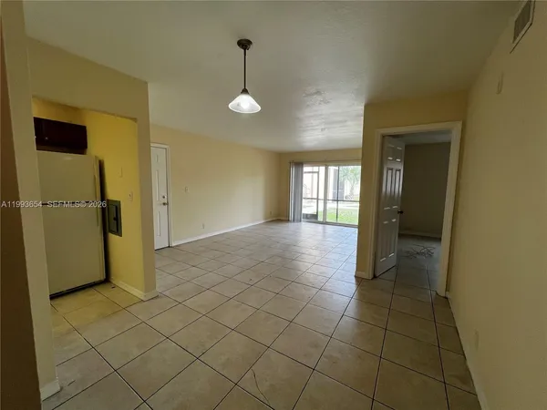 $1,550 | 2822 Northwest 55th Avenue, Unit 1D, Lauderhill, FL 33313