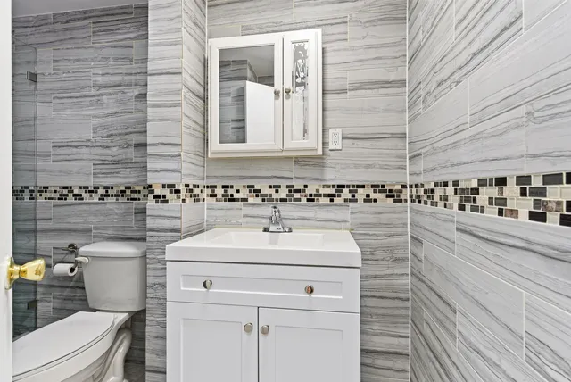 $2,200 | 303 43rd Street, Unit 1, Union City, NJ 07087