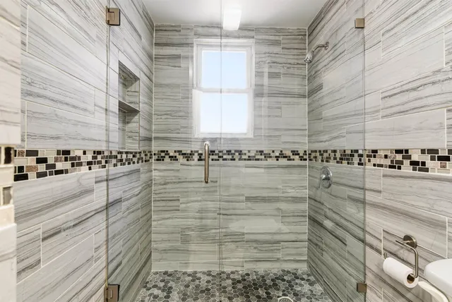 $2,200 | 303 43rd Street, Unit 1, Union City, NJ 07087