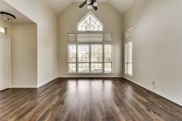 $2,495 | 11066 Chanay Drive, Frisco, TX 75035