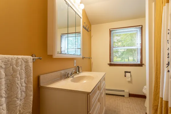 $218,900 | 21 Old Colony Way, Unit B5, Pittsford, VT 05763