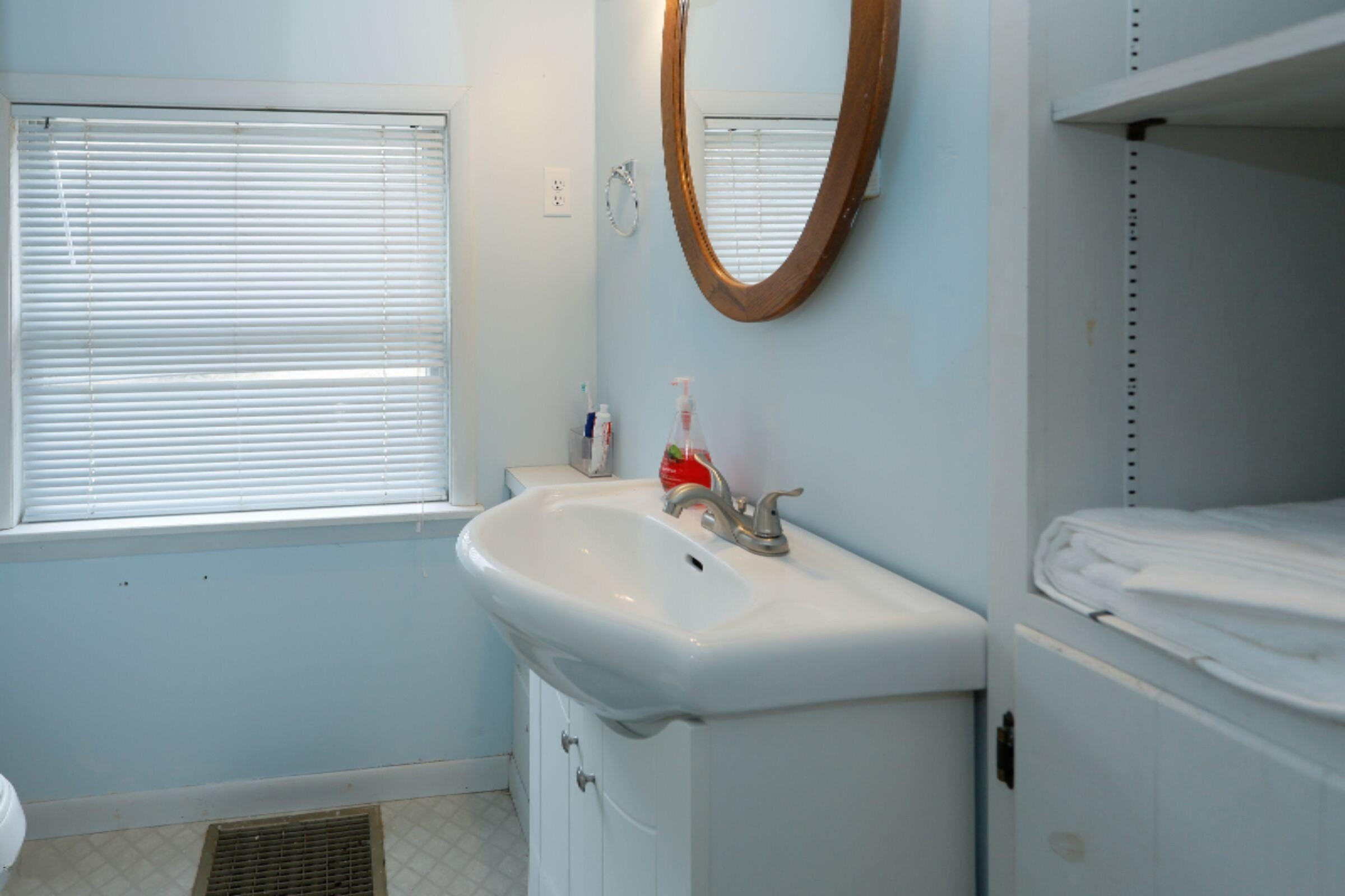 4250 Cloverdale Road Delton, MI 49046 - Photo 34 of 78 PZO8gbsQ
