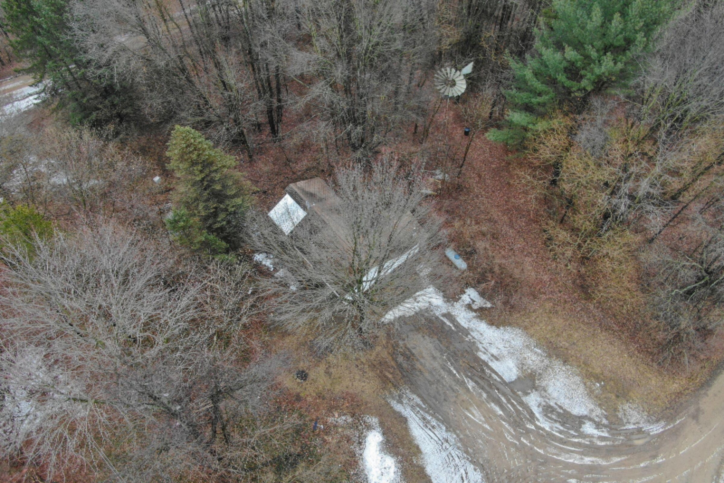 4250 Cloverdale Road Delton, MI 49046 - Photo 4 of 78 VK-BcJnA