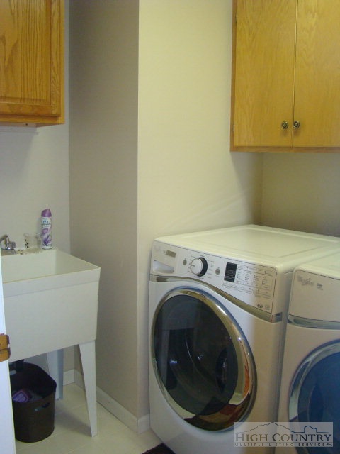 240 Hires Drive Boone, NC 28607 - Photo 15 of 23 Gallery Image 15