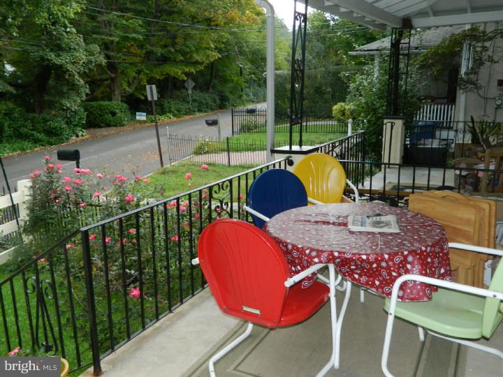 281 West Valley Road Wayne, PA 19087 - Photo 18 of 21 Porch