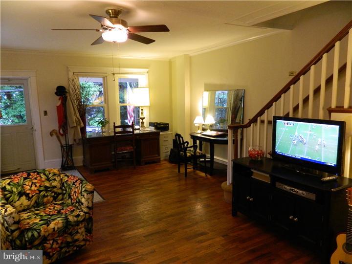 281 West Valley Road Wayne, PA 19087 - Photo 8 of 21 Living Room