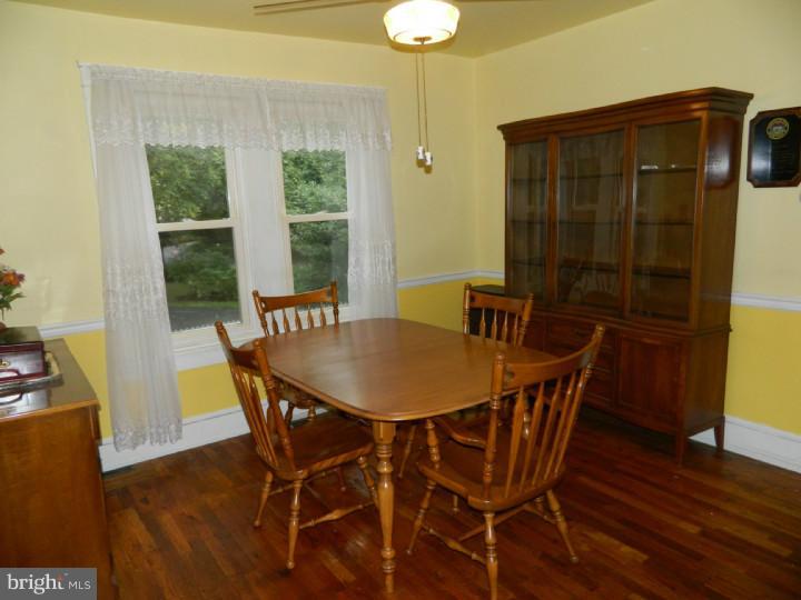 281 West Valley Road Wayne, PA 19087 - Photo 9 of 21 Dining Room