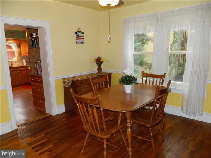 281 West Valley Road Wayne, PA 19087 - Photo 10 of 21 Dining Room