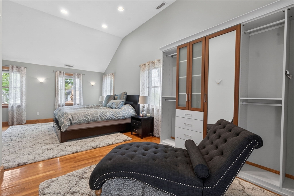 8 Hawthorne Street Watertown, MA 02472 - Photo 21 of 37