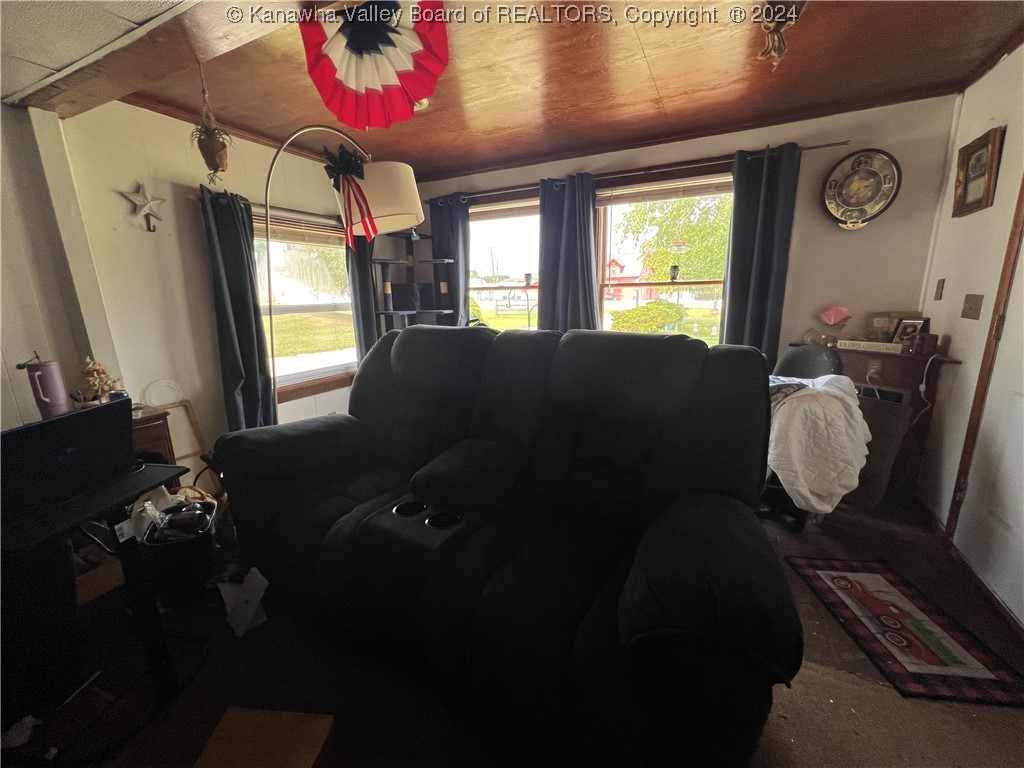 1203 Evansview Road Evans, WV 25241 - Photo 6 of 10 Gallery Image 6