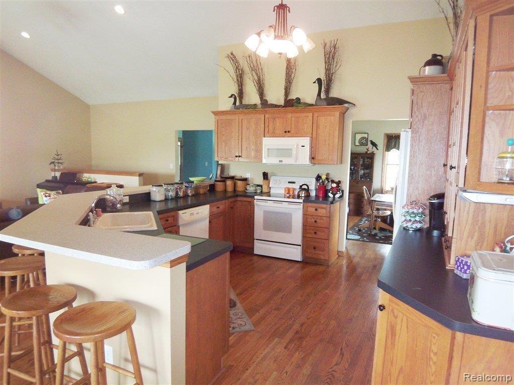 14597 Briar Hill Road Carleton, MI 48117 - Photo 6 of 15 Kitchen 1.jpg