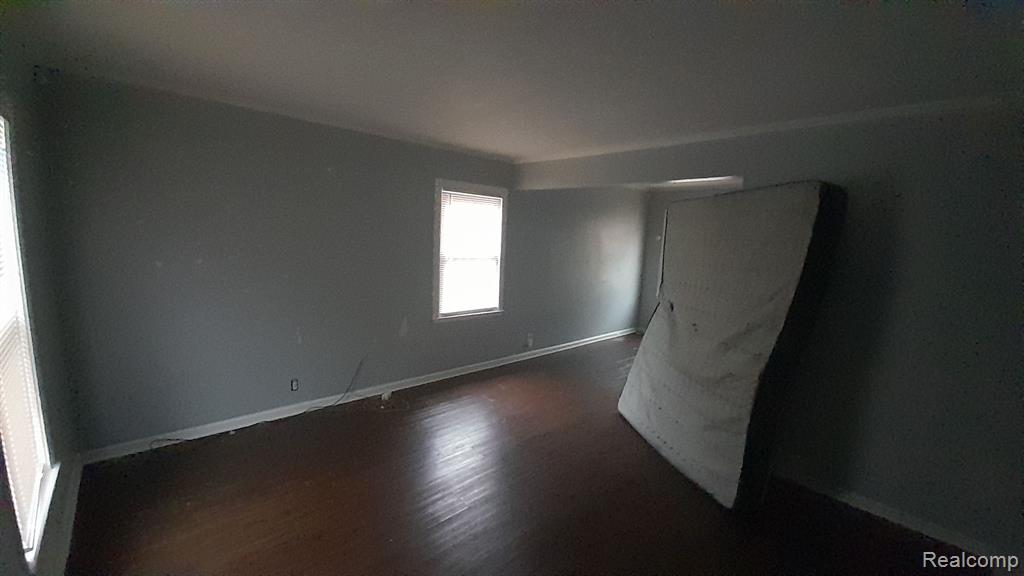 10863 Nottingham Road Detroit, MI 48224 - Photo 3 of 12