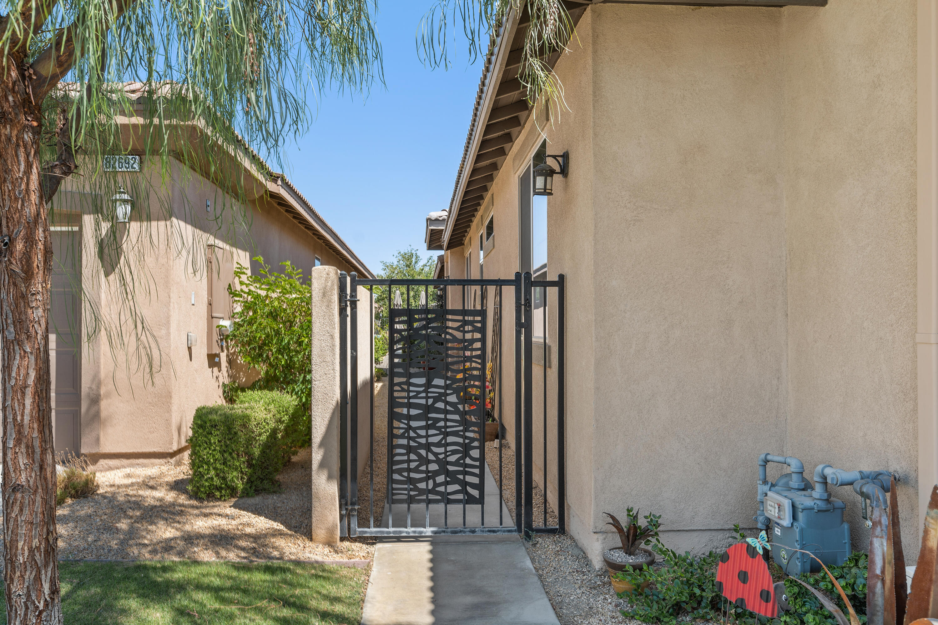 82700 Burnette Drive Indio, CA 92201 - Photo 35 of 38 a view of entryway