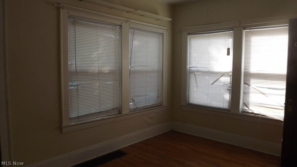 3717 Hildana Road Cleveland, OH 44120 - Photo 5 of 12 Gallery Image 5