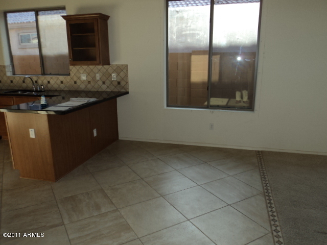 2417 West Beverly Rd. Phoenix, AZ 85041 - Photo 12 of 26 Dining Room