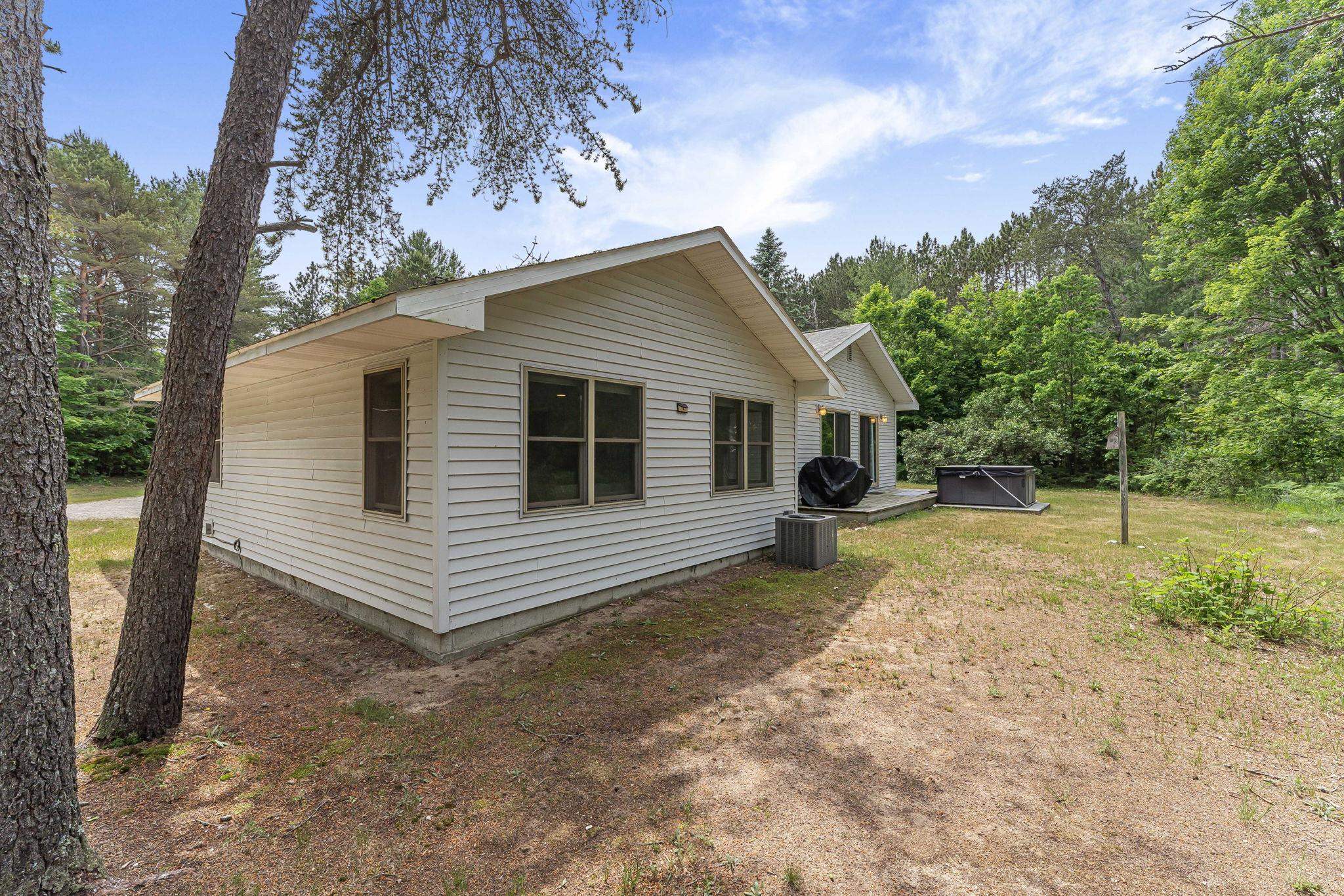 14764 Cinder Road Beulah, MI 49617 - Photo 37 of 43