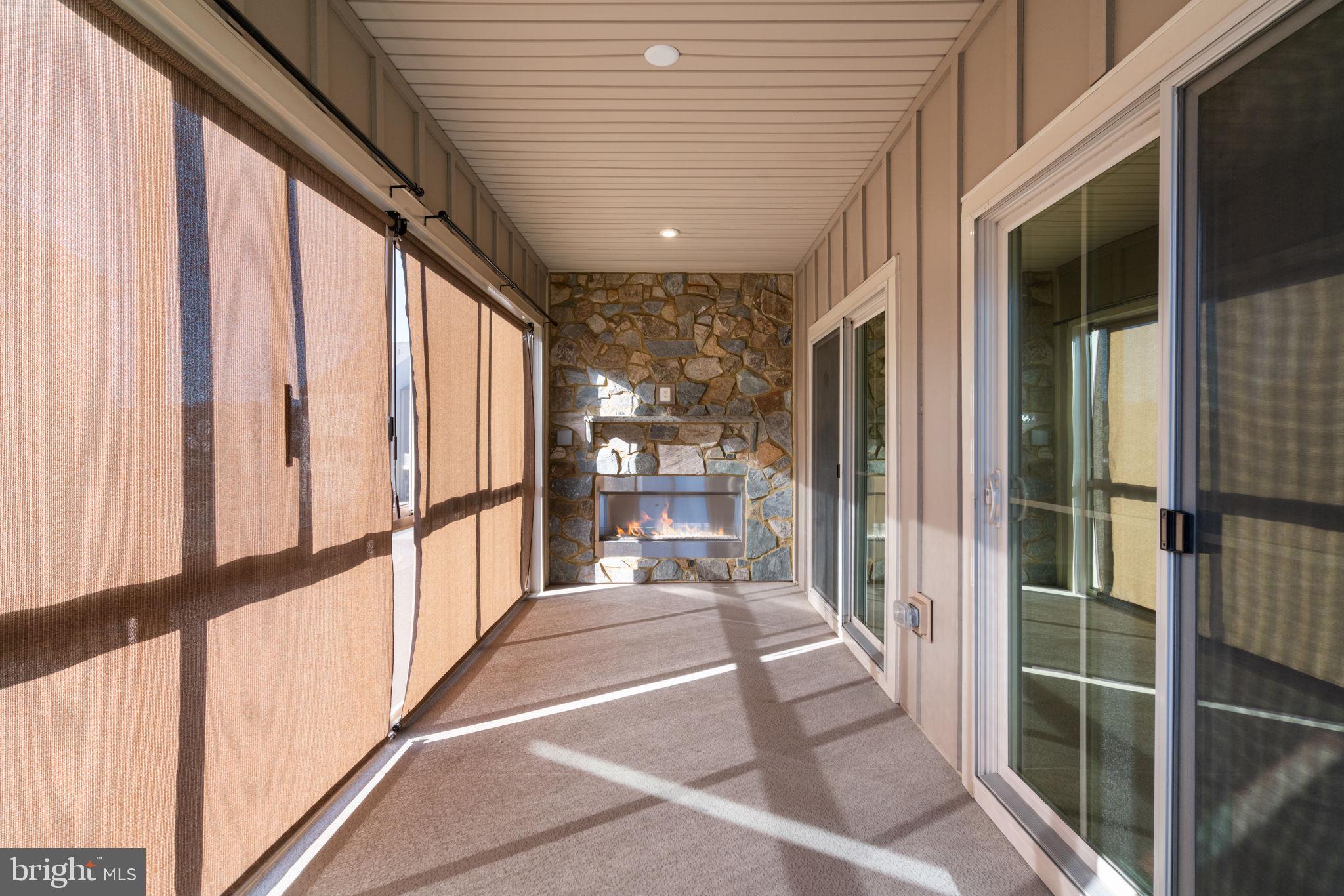 18037 Red Mulberry Road Dumfries, VA 22026 - Photo 22 of 74 Shades for privacy