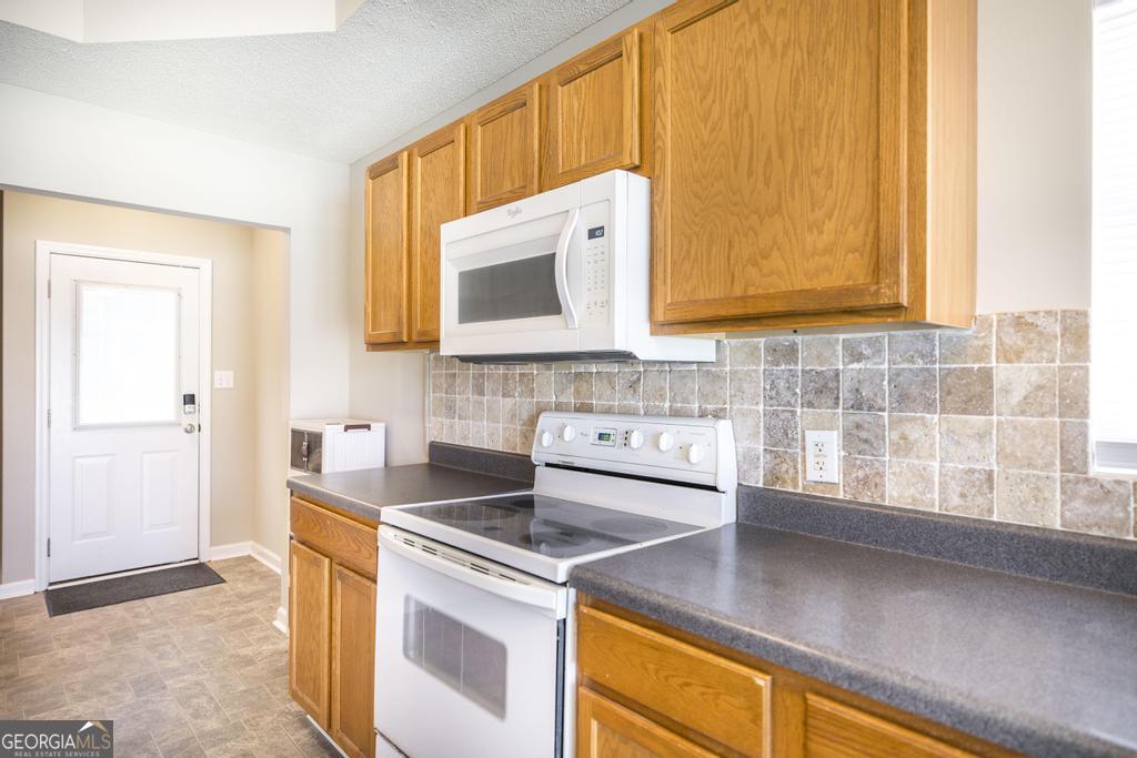 342 Peach Blossom Road Bonaire, GA 31005 - Photo 14 of 33