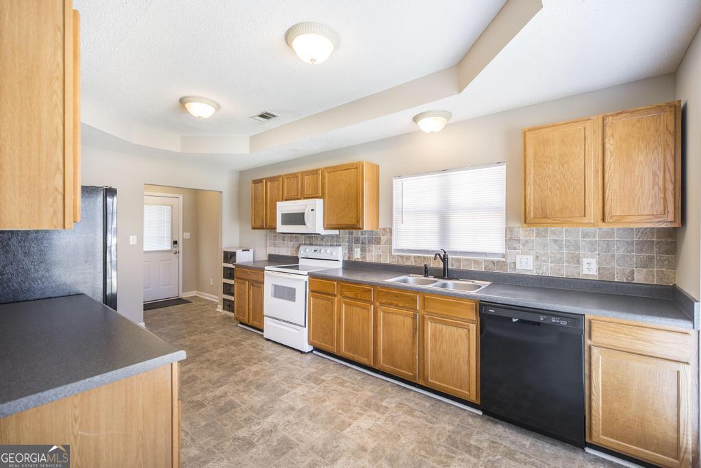 342 Peach Blossom Road Bonaire, GA 31005 - Photo 16 of 33