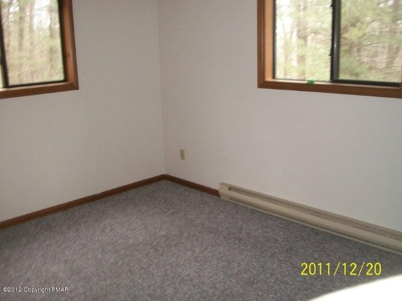 26 Deer Run Road Lakeville, PA 18438 - Photo 6 of 9 Bedroom #3