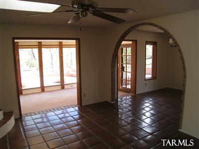 6870 North Cascade Spring Place Tucson, AZ 85718 - Photo 5 of 22