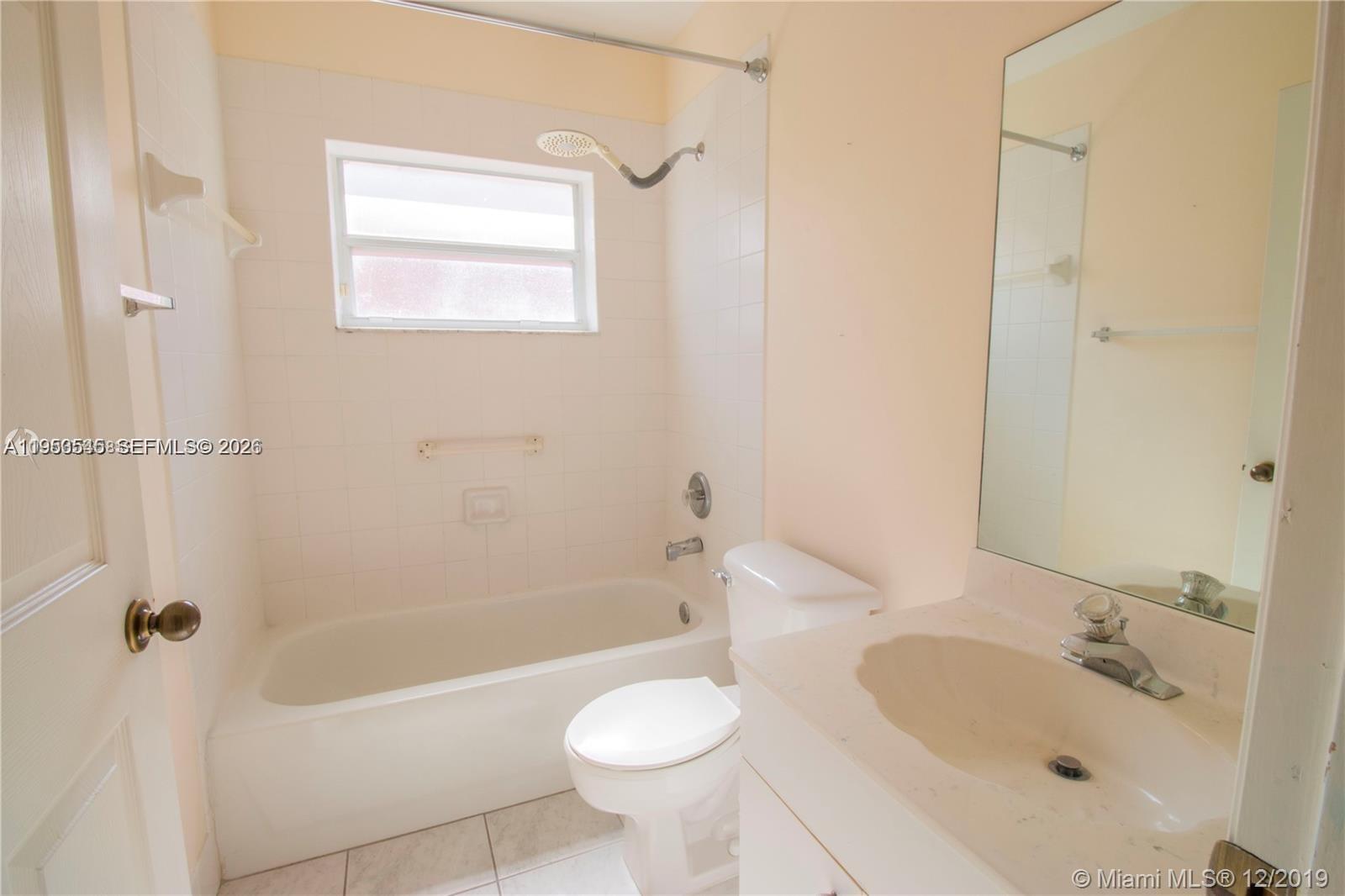 8224 Southwest 157th Court Miami, FL 33193 - Photo 12 of 18