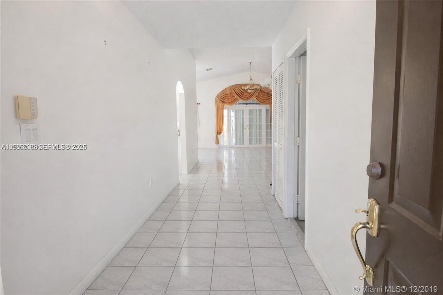 8224 Southwest 157th Court Miami, FL 33193 - Photo 13 of 23