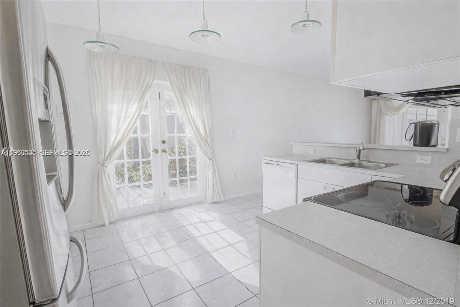 8224 Southwest 157th Court Miami, FL 33193 - Photo 14 of 23